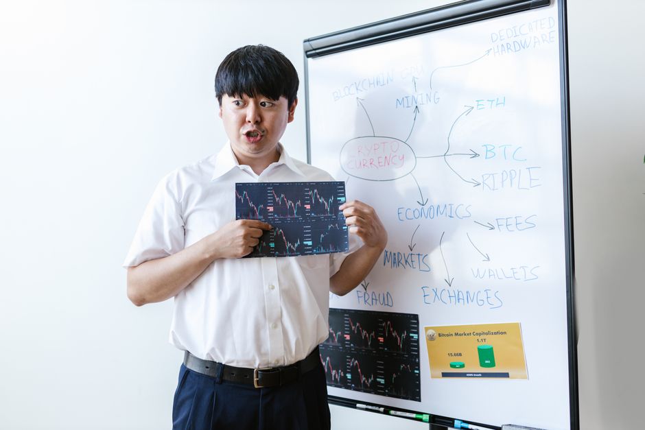 XTB trading fees breakdown showing commission, spreads, and account costs