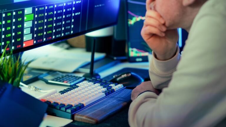 Hands-off investor thinking about best accumulating ETF Europe for passive growth