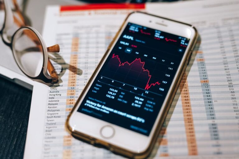 Trading app on smartphone screen showing commission-free stock trading interface for European investors