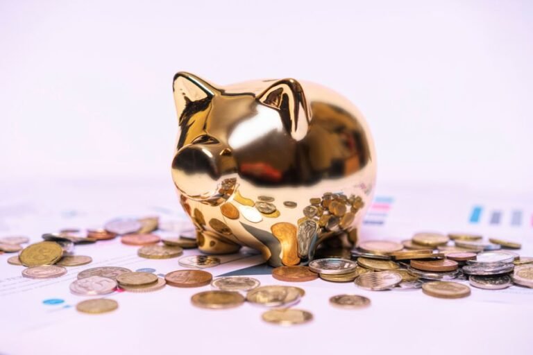 Retirement savings Europe guide with financial planning and investment charts